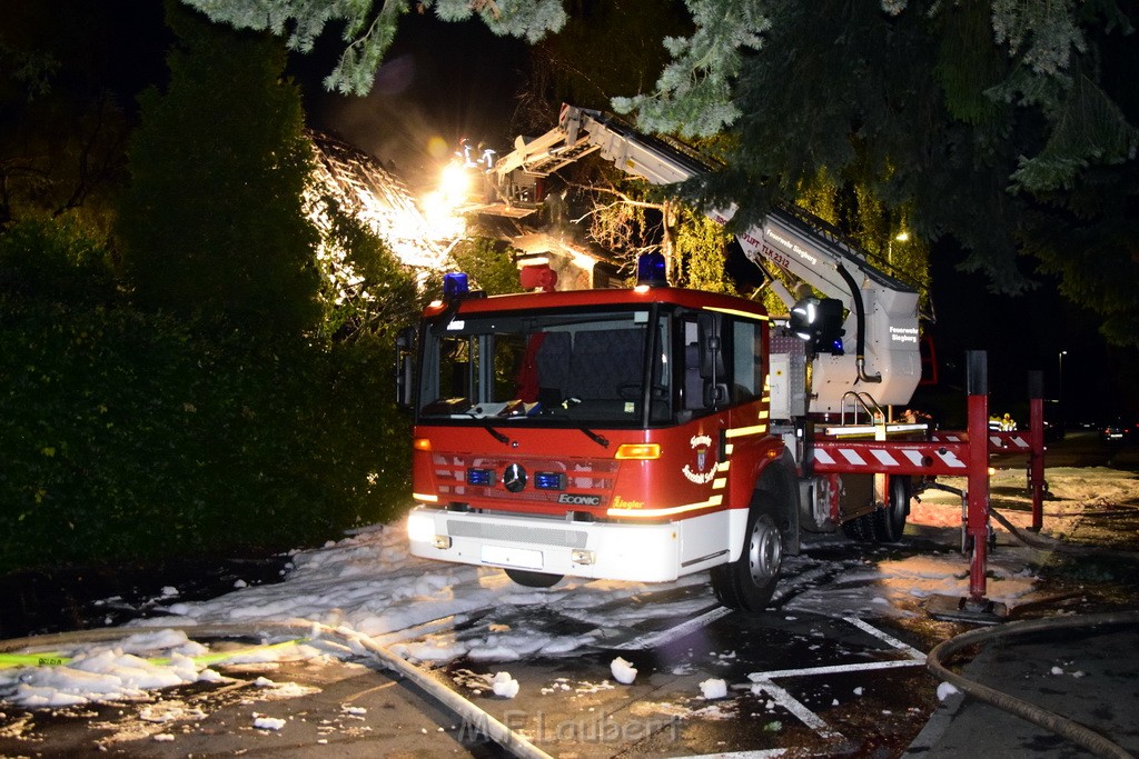 Grossfeuer Einfamilienhaus Siegburg Muehlengrabenstr P0623.JPG - Miklos Laubert